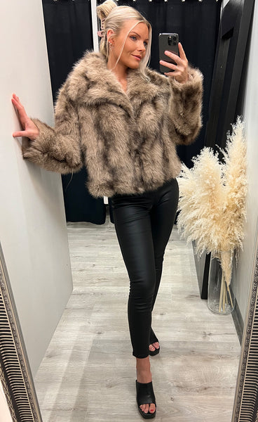 Victoria loðjakki - brown mix