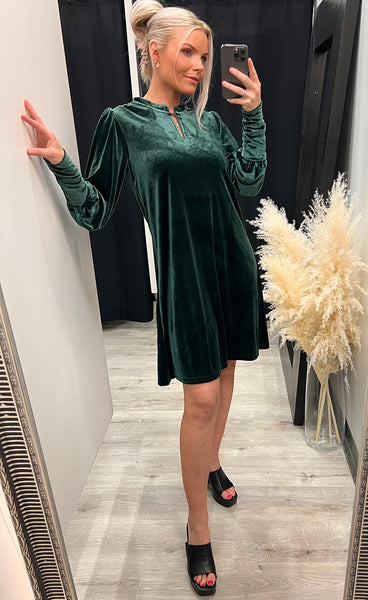 Cassandra dress 3 - green