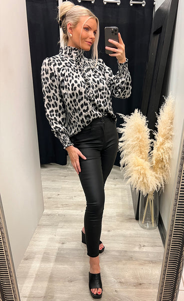 Ariana blouse - grey leo