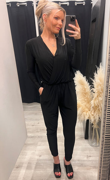 Beata samfestingur - black
