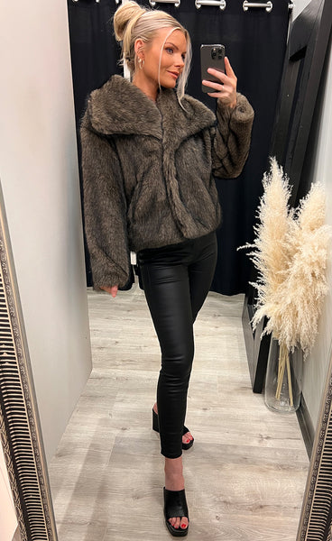 Cara loðjakki - brown mix