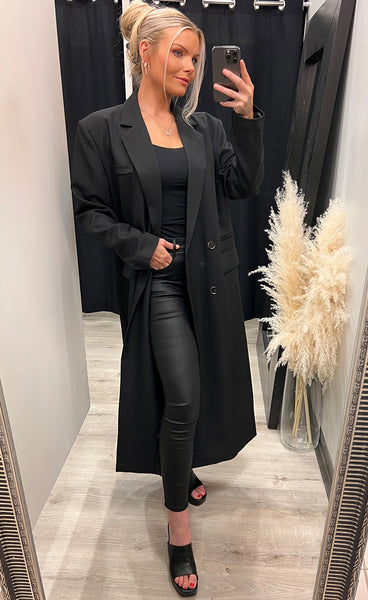 Magda oversized coat - black
