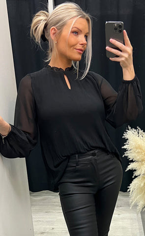 Pleats blouse 1 - black