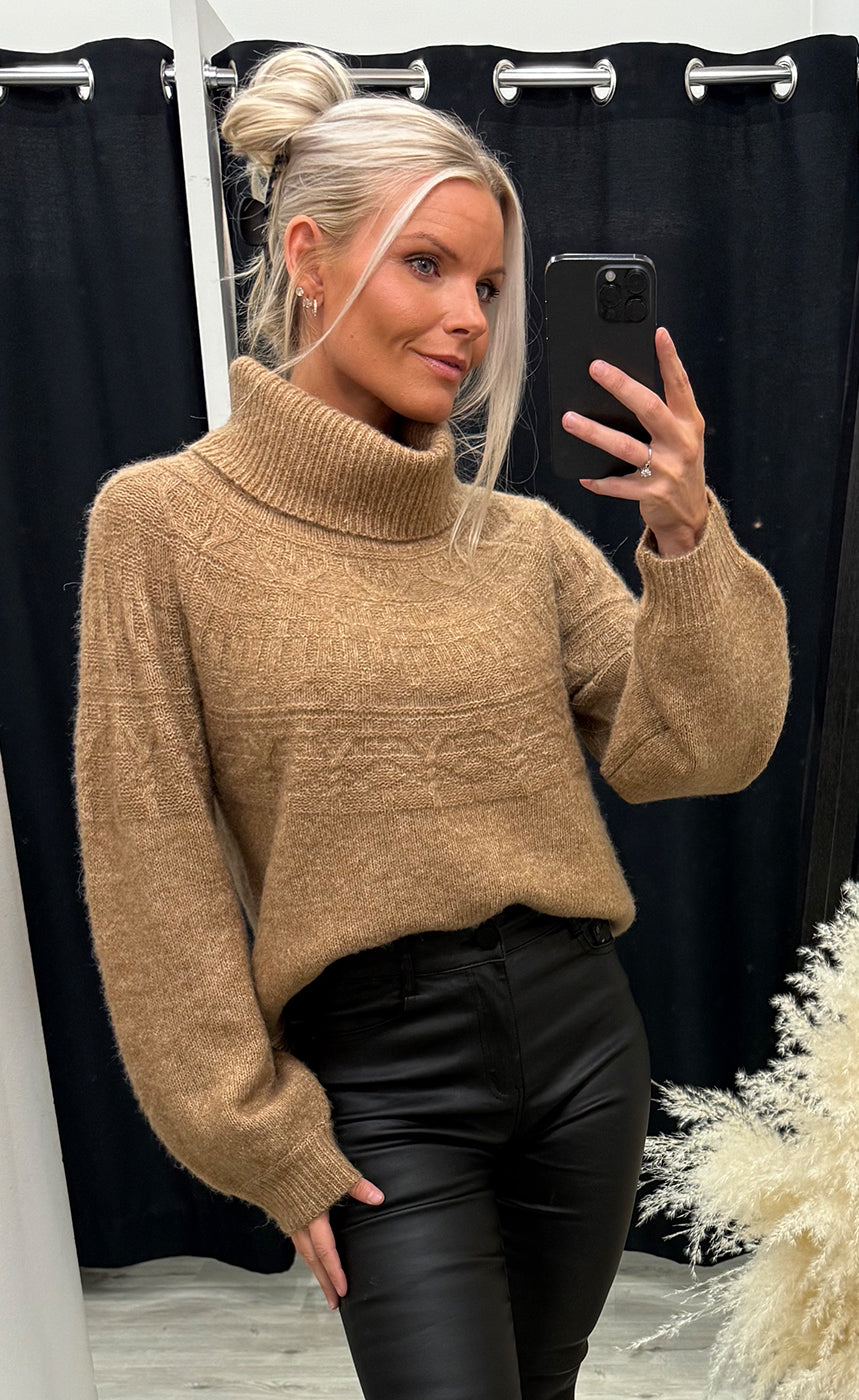 Meilani gytta pullover - toasted coconut