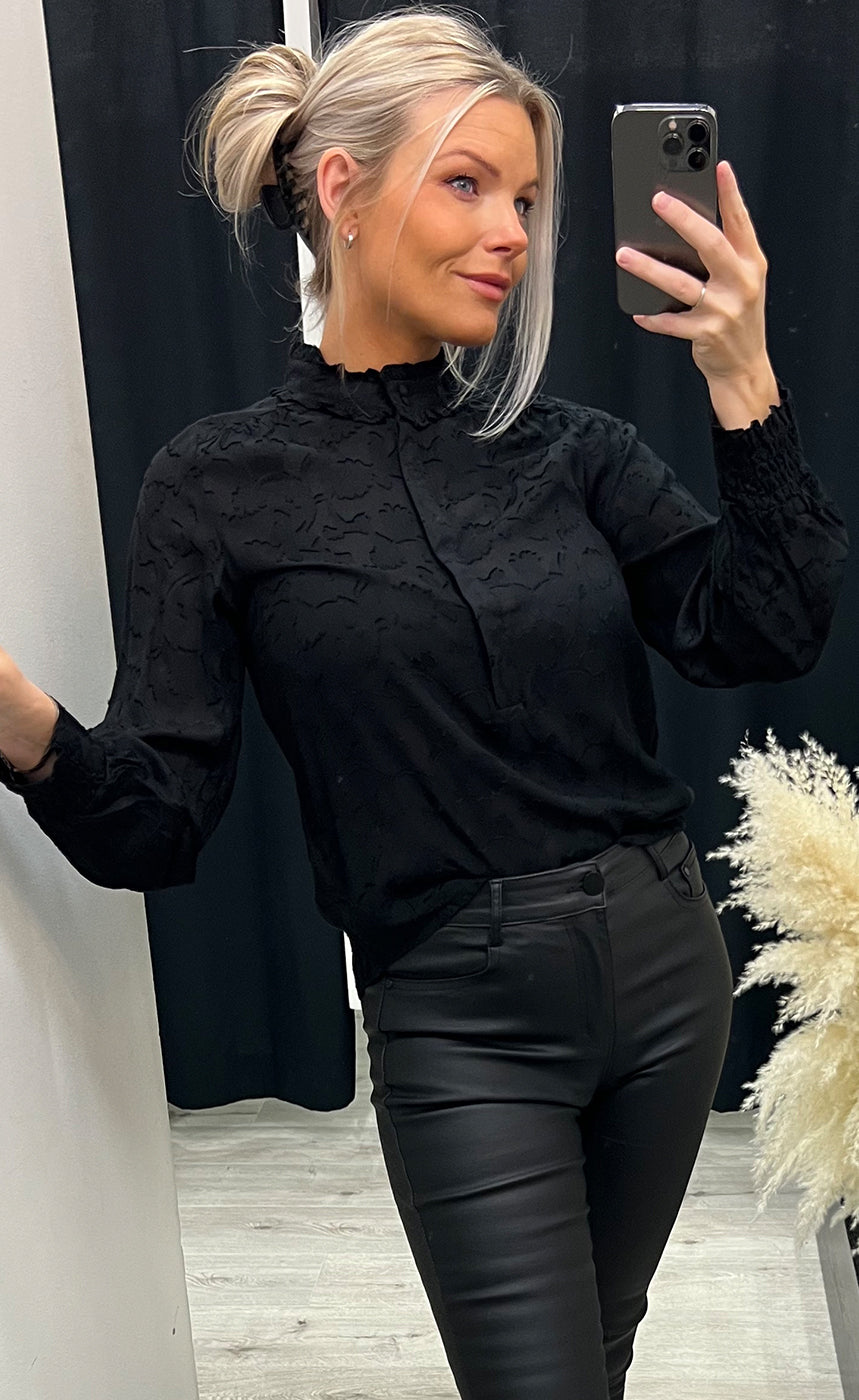 Petra blouse 1 - black