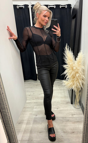 NÜ Enya tee - black