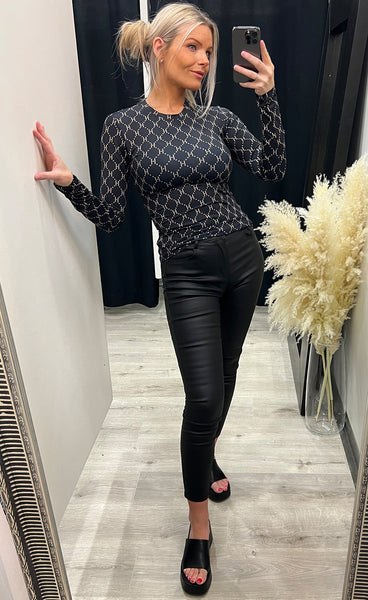 HYPE logo top - black