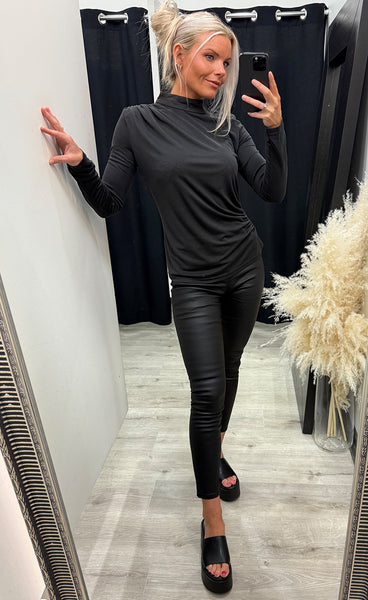 Quintessa blouse - black