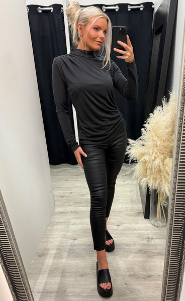 Quintessa blouse - black