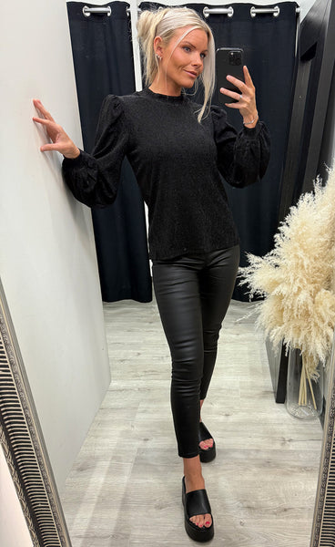 Avalon blouse 1 - black jacquard