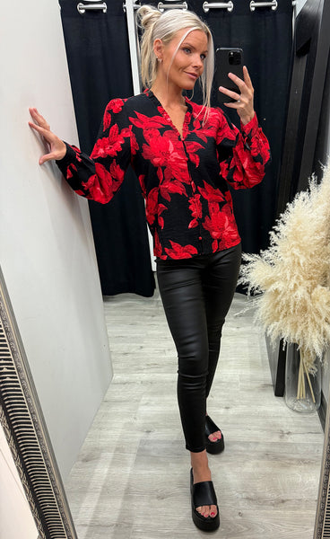 Lysine shirt - red rose flowers