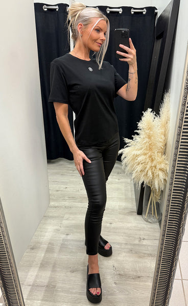 Melea icon tee - black/white