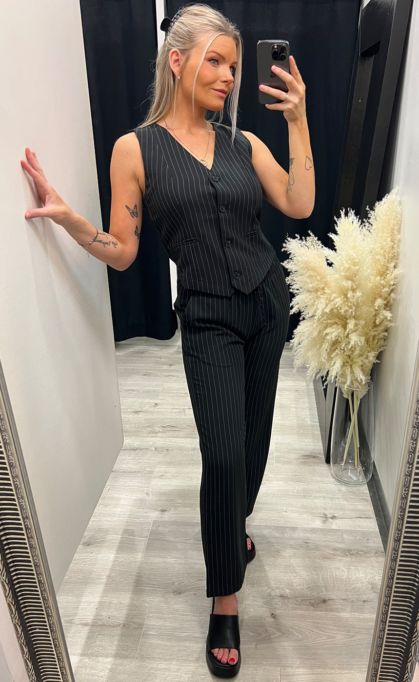 Lis pants - black pinstripe