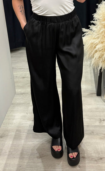LOVE1425 - black