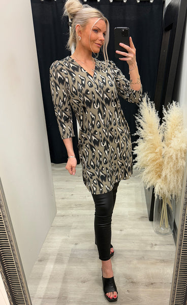 Seen tunic 1 - brindle mix