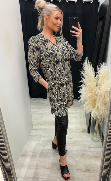 Seen tunic 1 - brindle mix