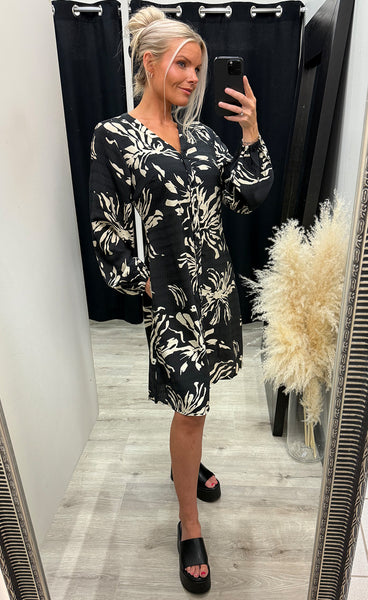 Ariana dress 15 - flower black