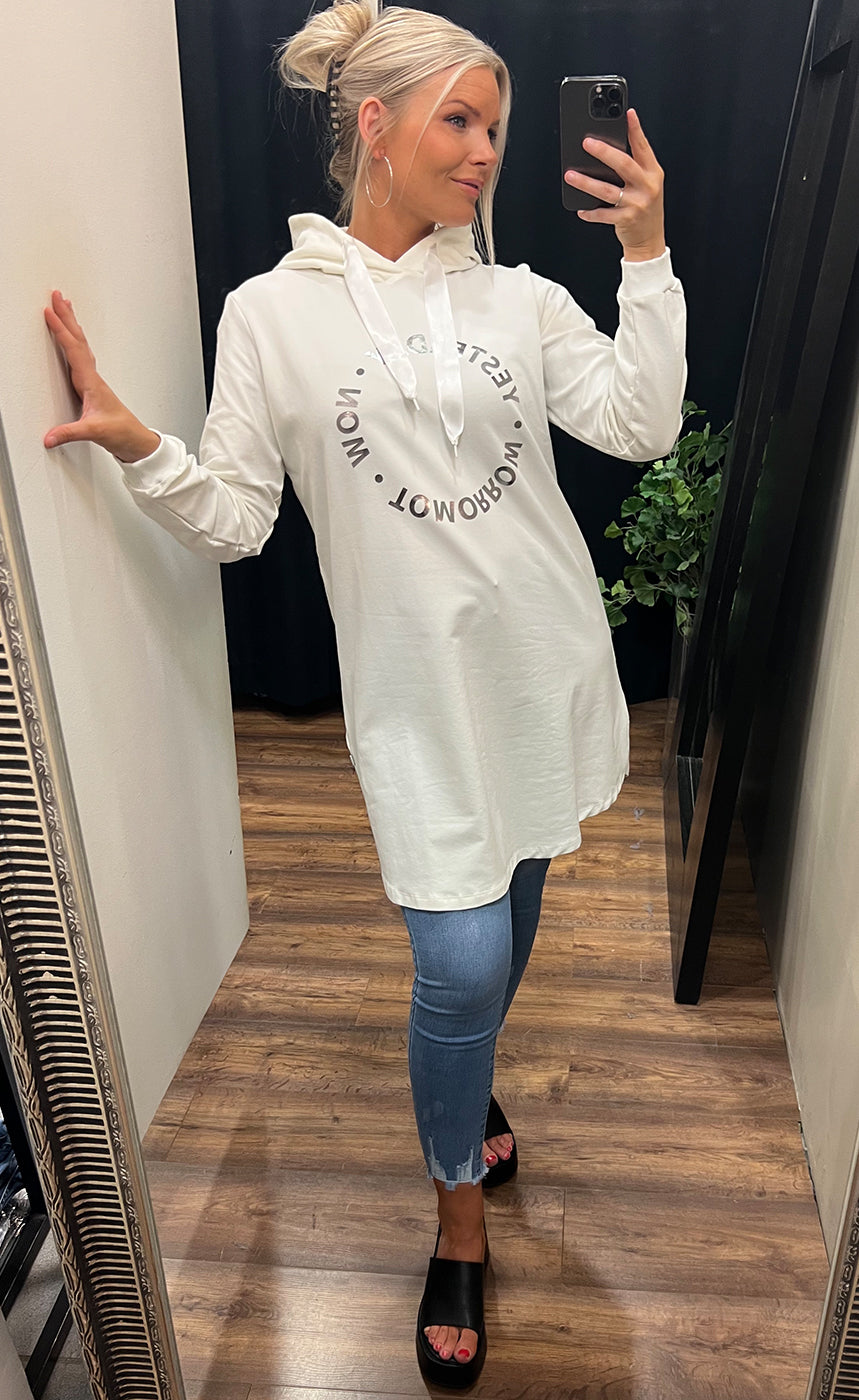 Alaya hettupeysa - white