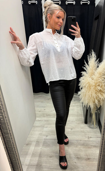 Billie blouse 1 - whisper white