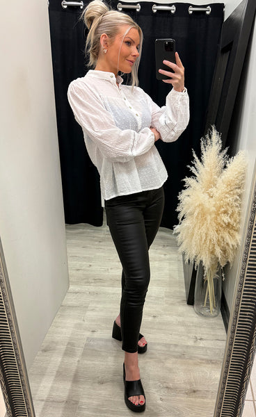 Billie blouse 1 - whisper white