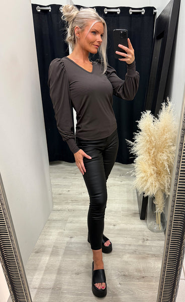 Vya v-neck - chocolate