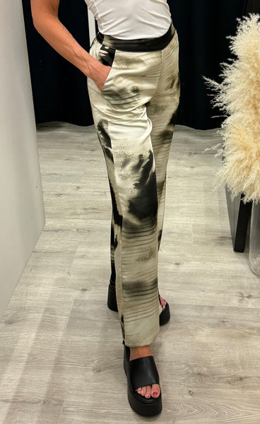 LOVE1024-55 - graphic