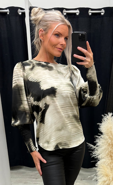 LOVE738-24 - graphic