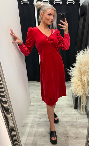 Cassandra dress 5 - chili pepper