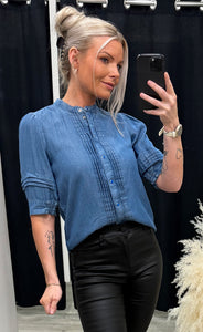 Gaja SS blouse - medium blue denim