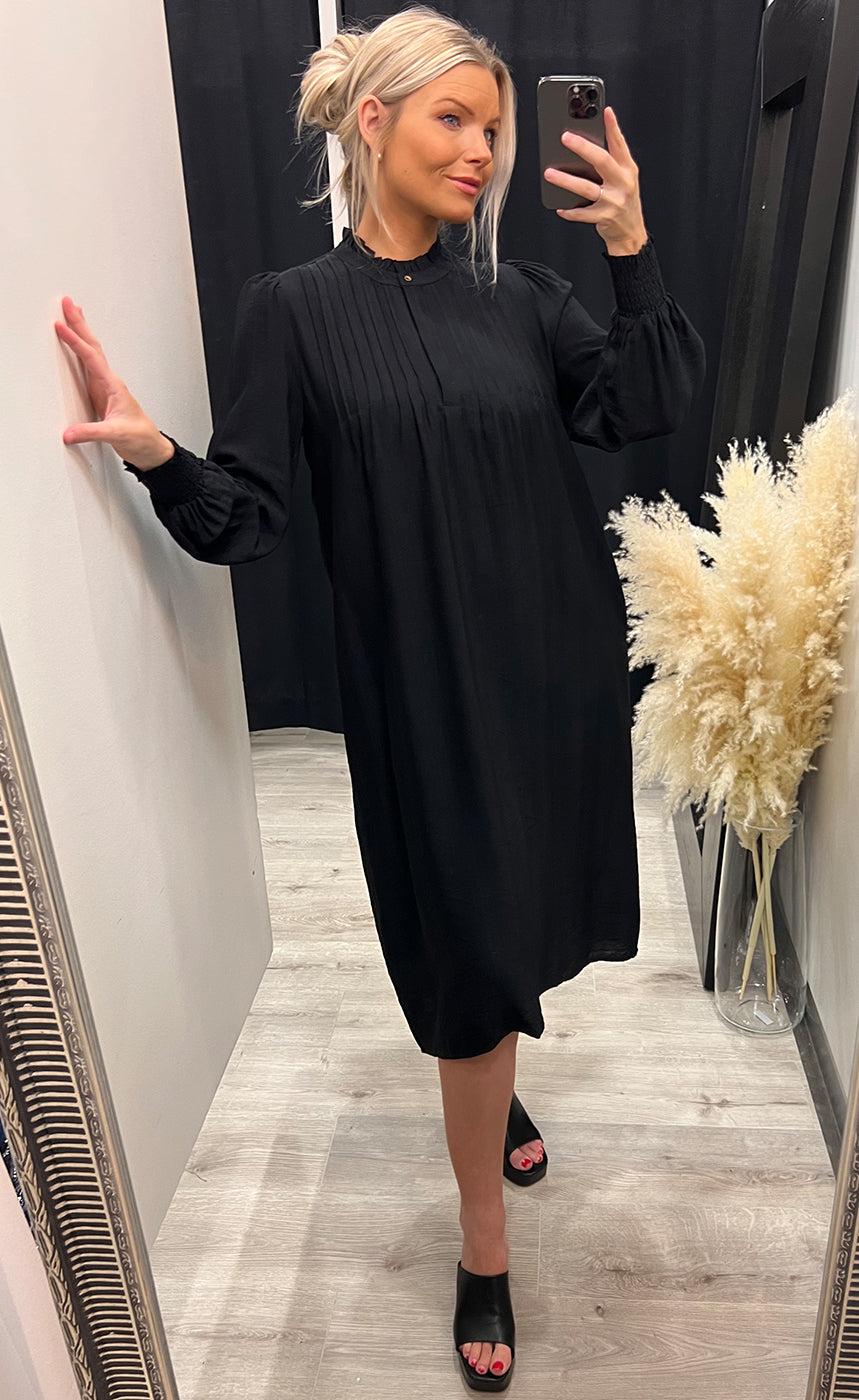 Tricia dress - black