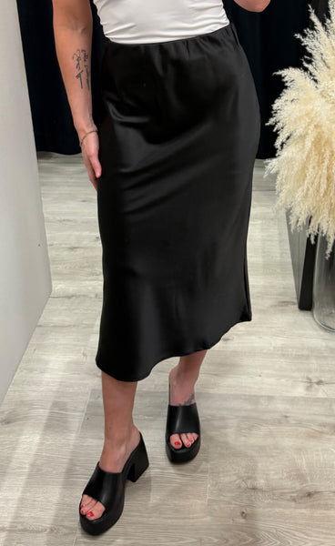 Sofia satin skirt - black