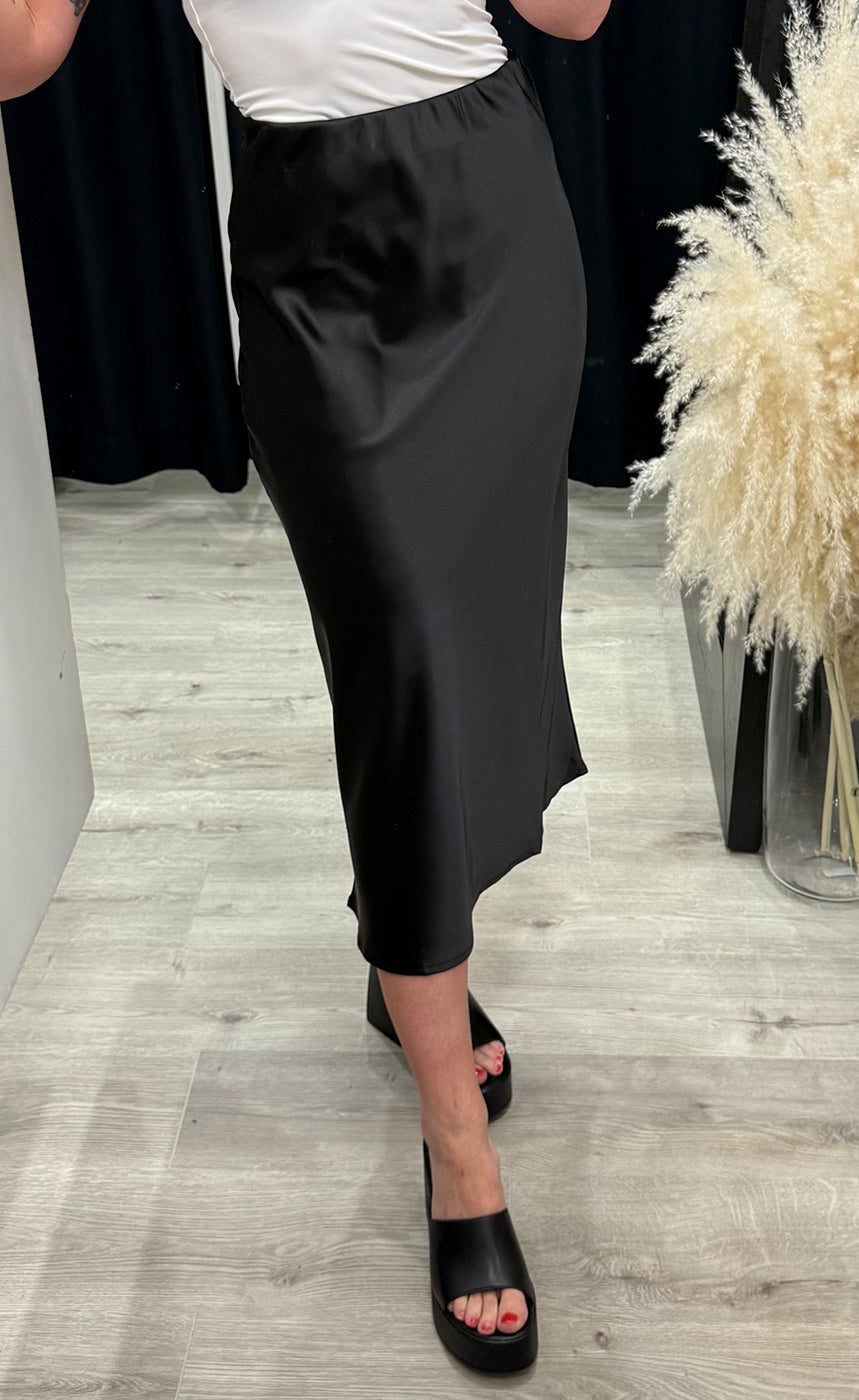 Sofia satin skirt - black