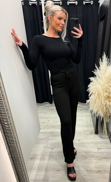 Natalia round top - black