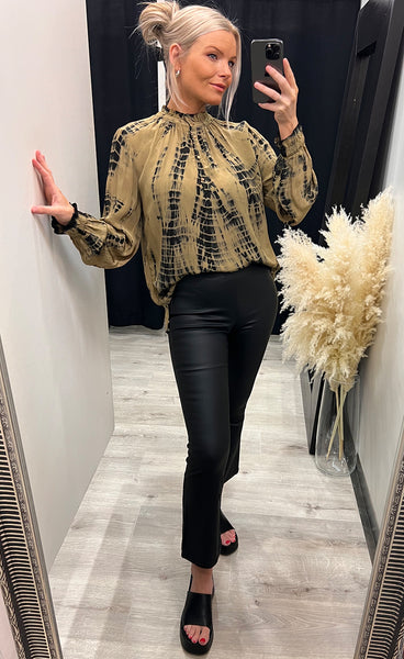 Agnes blouse - green tie dye