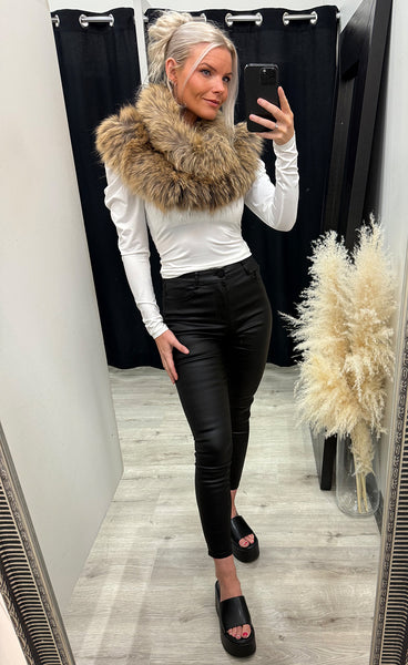 Loðkragi 1 - brown mix