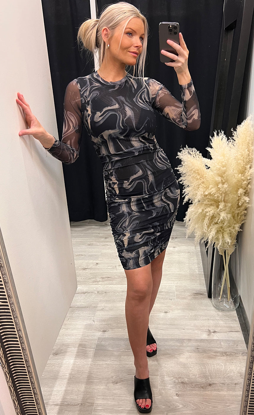 Hailey dress - black marble