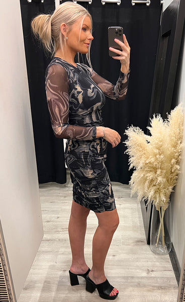 Hailey dress - black marble