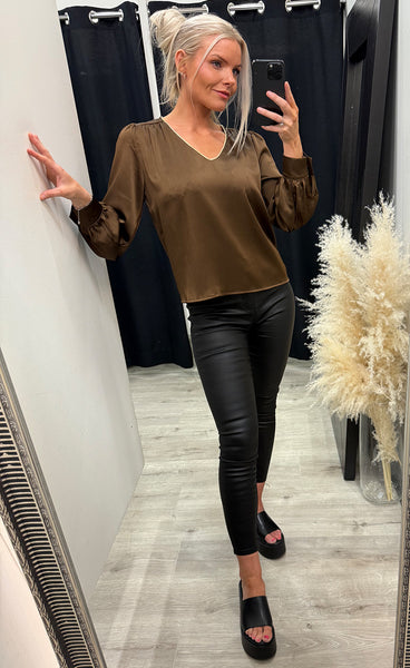 Bea satin blouse 696 - coffee