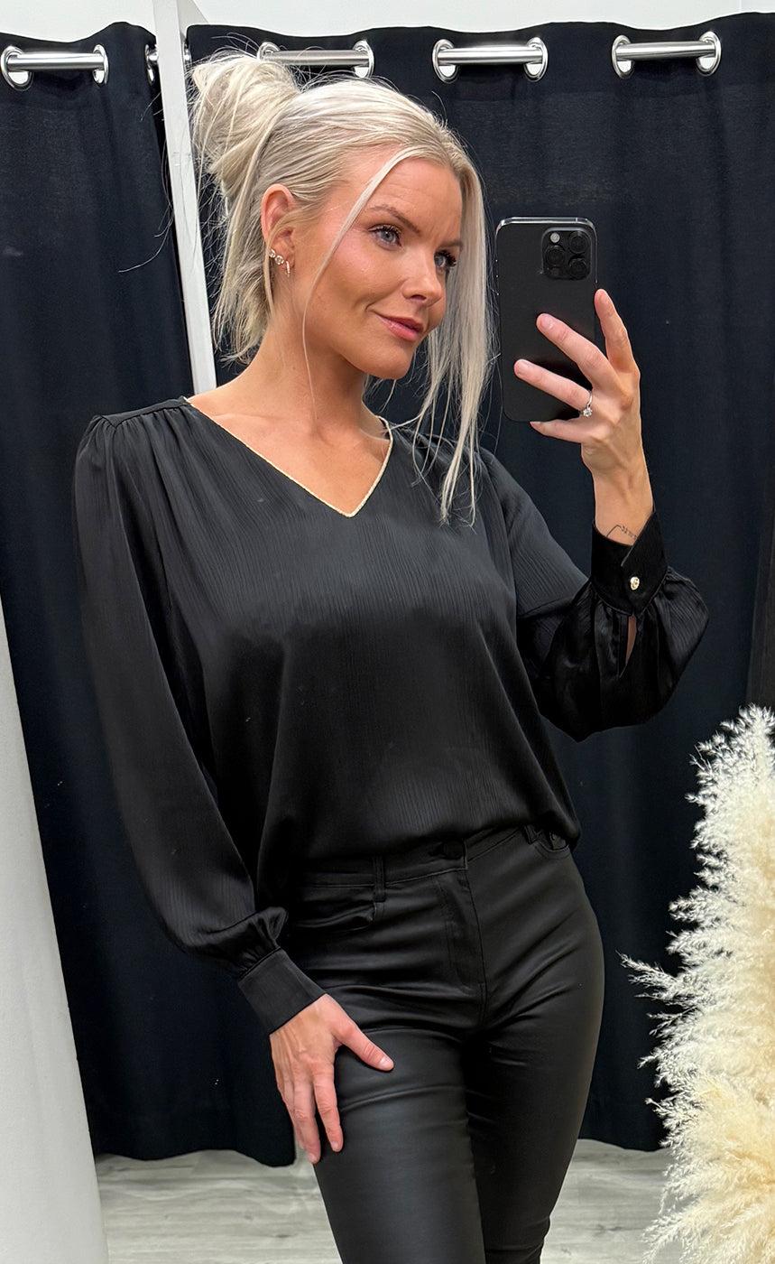 Bea satin blouse 696 - black