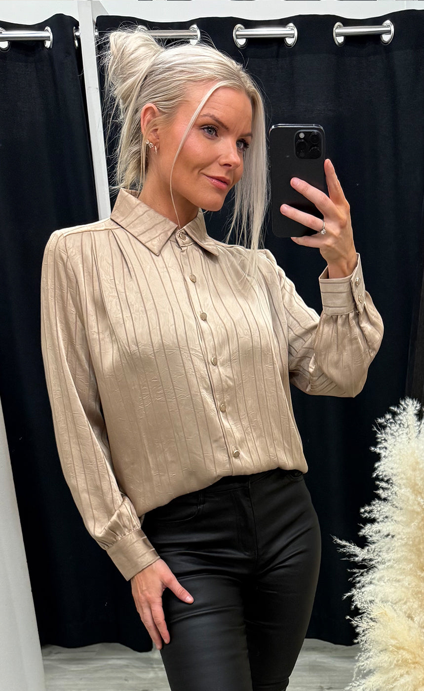 Nora satin shirt 370 - dark beige