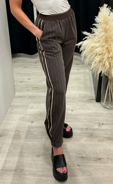 Violet pants - brown