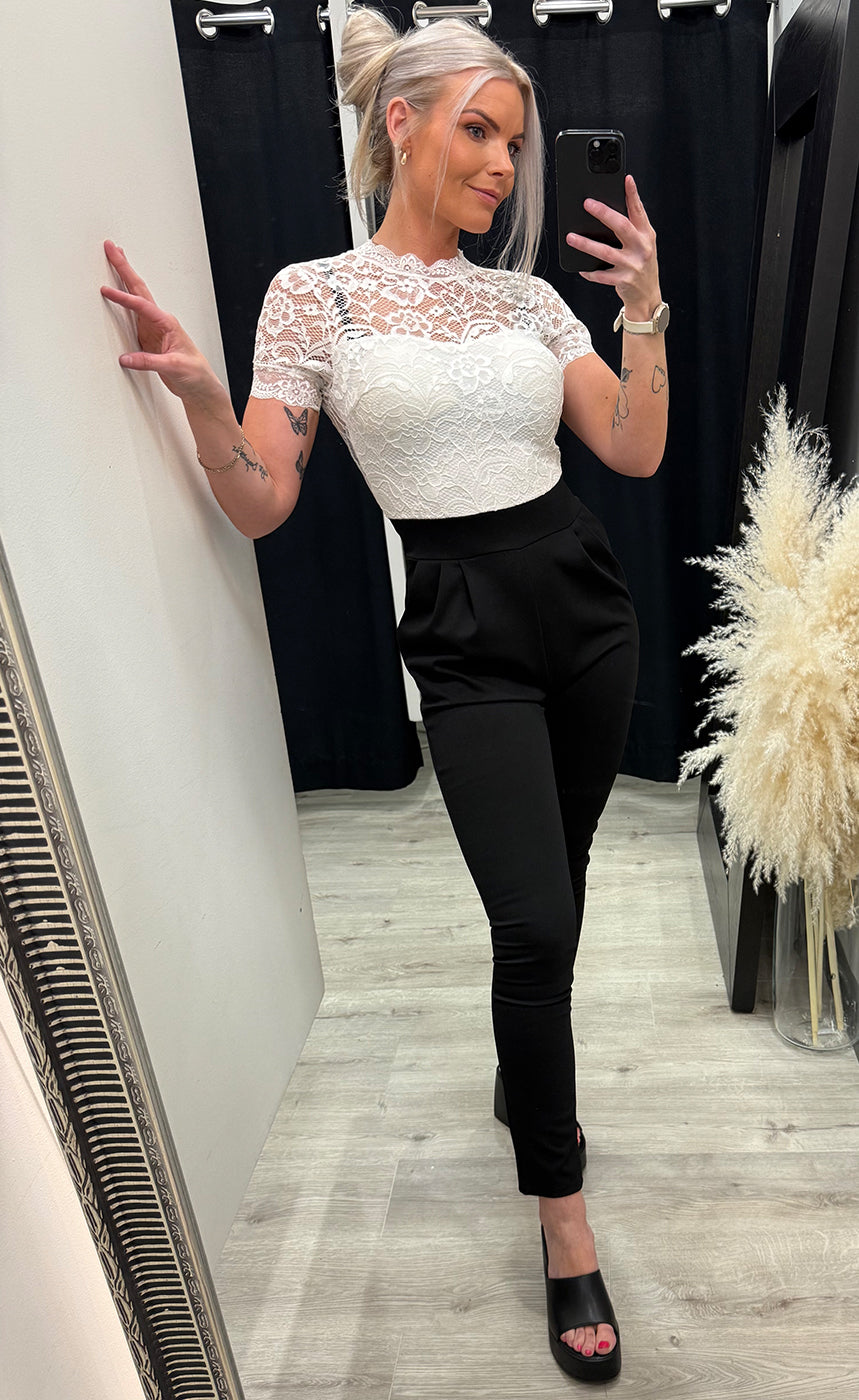 Betty samfestingur - white/black