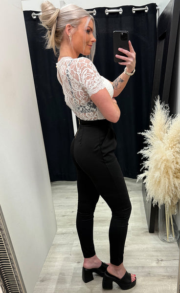 Betty samfestingur - white/black