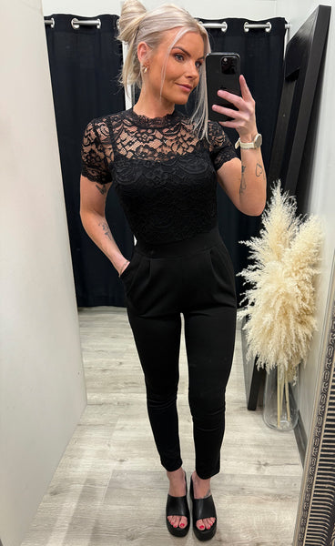 Betty samfestingur - black/black