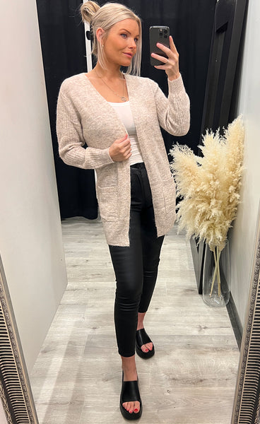 Sandy cardigan 1 - limestone melange