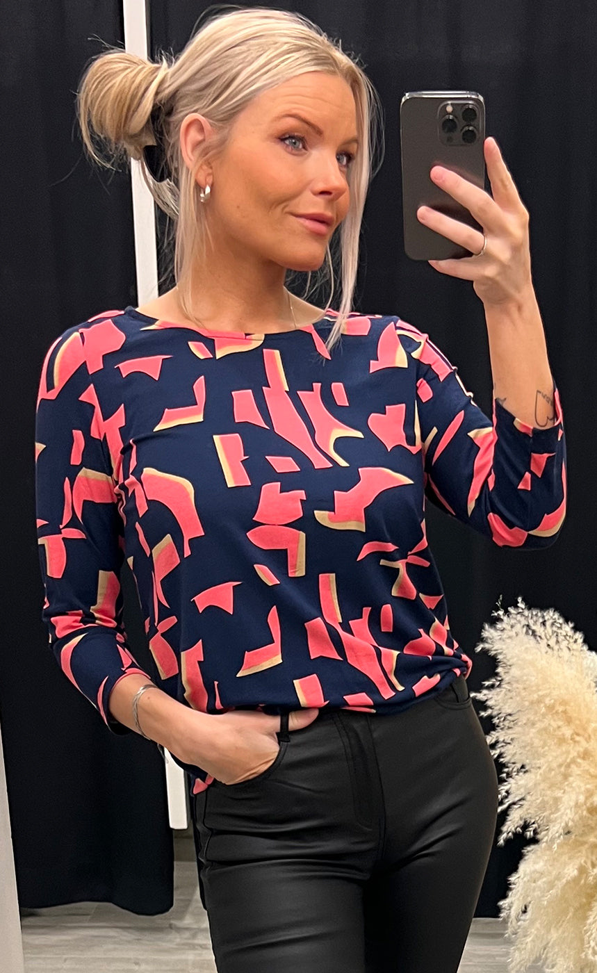 Flora tee 1 - navy/camellia rose