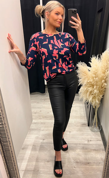 Flora tee 1 - navy/camellia rose