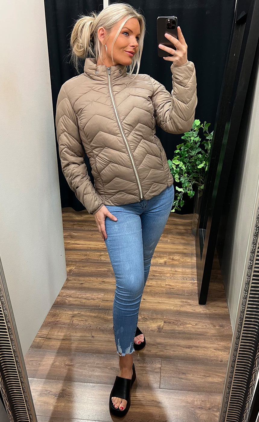 Padding jacket 2 - beige tan