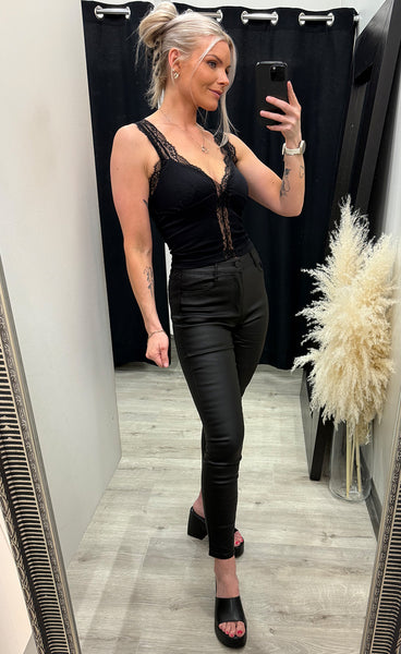Reese lace top - black