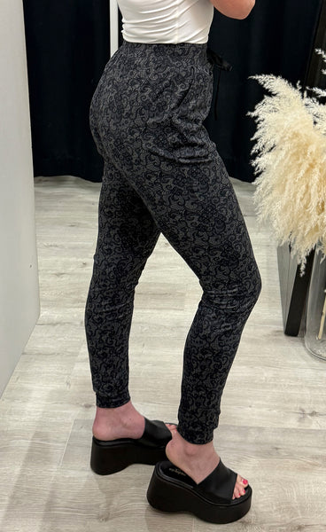 Alma pants - black lace